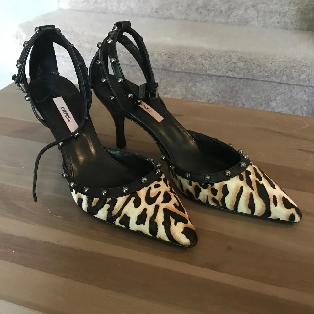 Leopard Print Studded Pointed-Toe Heels - Black/Beige - Picture 3 of 4